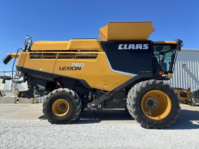 Image of CLAAS LEXION 760 equipment image 2