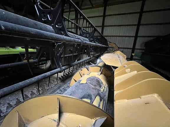 Image of CLAAS Maxflex 770 equipment image 4