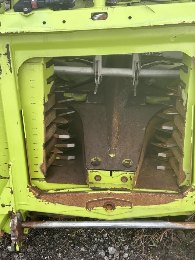 Image of CLAAS Orbis 900 equipment image 4