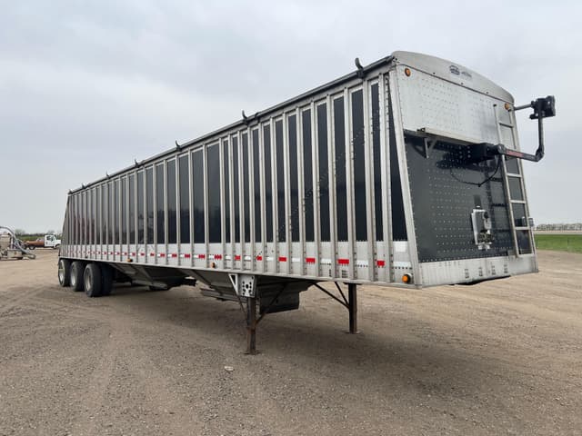 Image of Cornhusker 800 equipment image 2