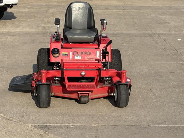 Image of Country Clipper Edge XLT equipment image 2