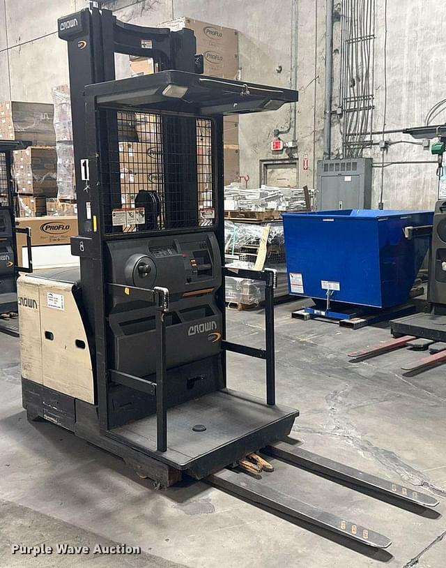 Image of Crown SP3520-30 equipment image 2