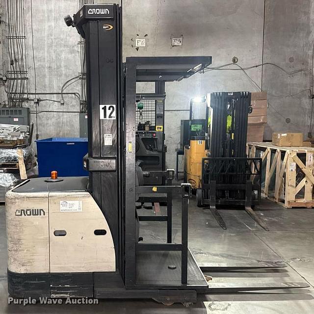 Image of Crown SP3520-30 equipment image 3