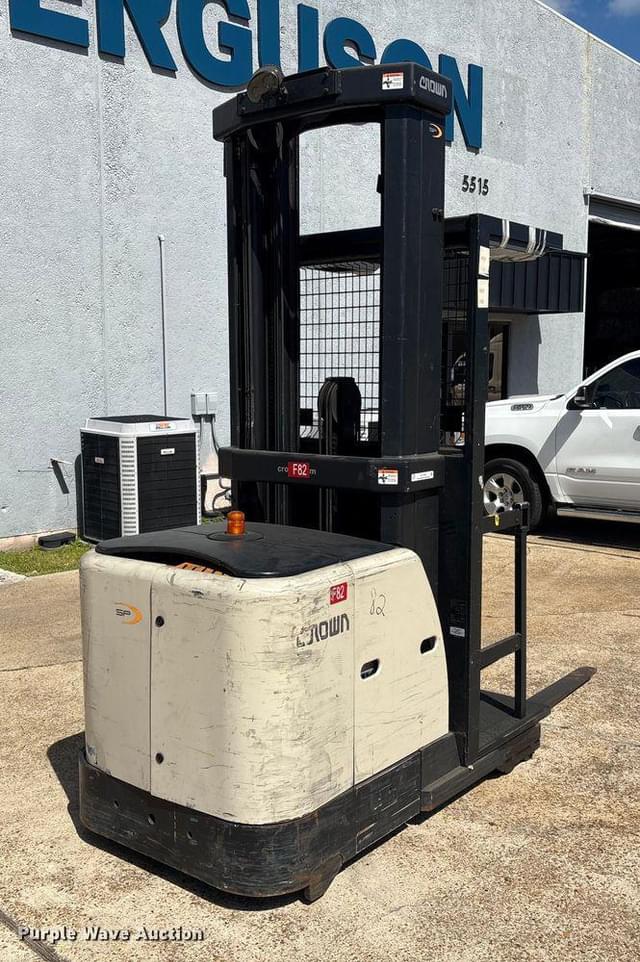 Image of Crown SP3520-30 equipment image 4