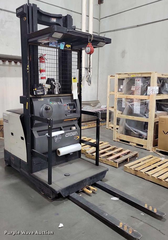 Image of Crown SP3520-30 equipment image 2