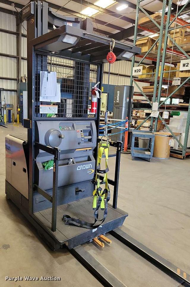 Image of Crown SP3520-30 equipment image 2