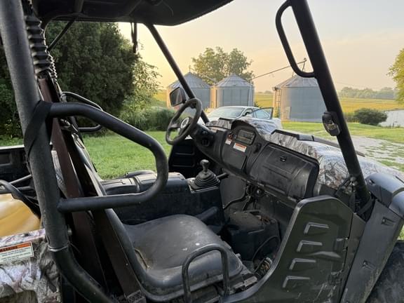 Image of Cub Cadet Challenger 700 equipment image 3