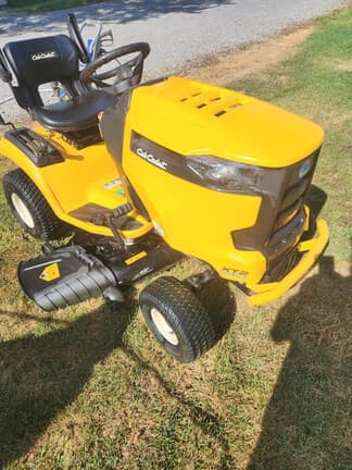 Image of Cub Cadet XT2 LX42 equipment image 2