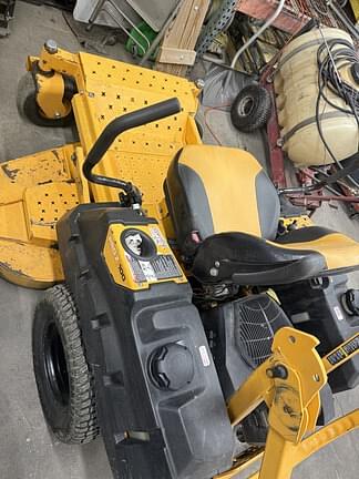 Image of Cub Cadet PRO Z 100 equipment image 3