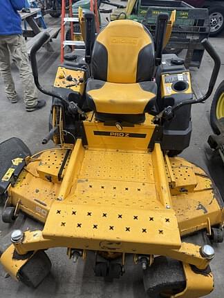 Image of Cub Cadet PRO Z 100 equipment image 2