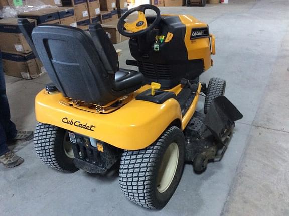 Image of Cub Cadet XT3 equipment image 4