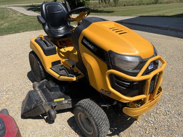 Image of Cub Cadet XT3 GSX equipment image 2