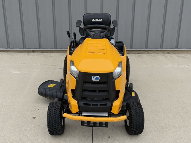 Image of Cub Cadet XT2 LX42 equipment image 2