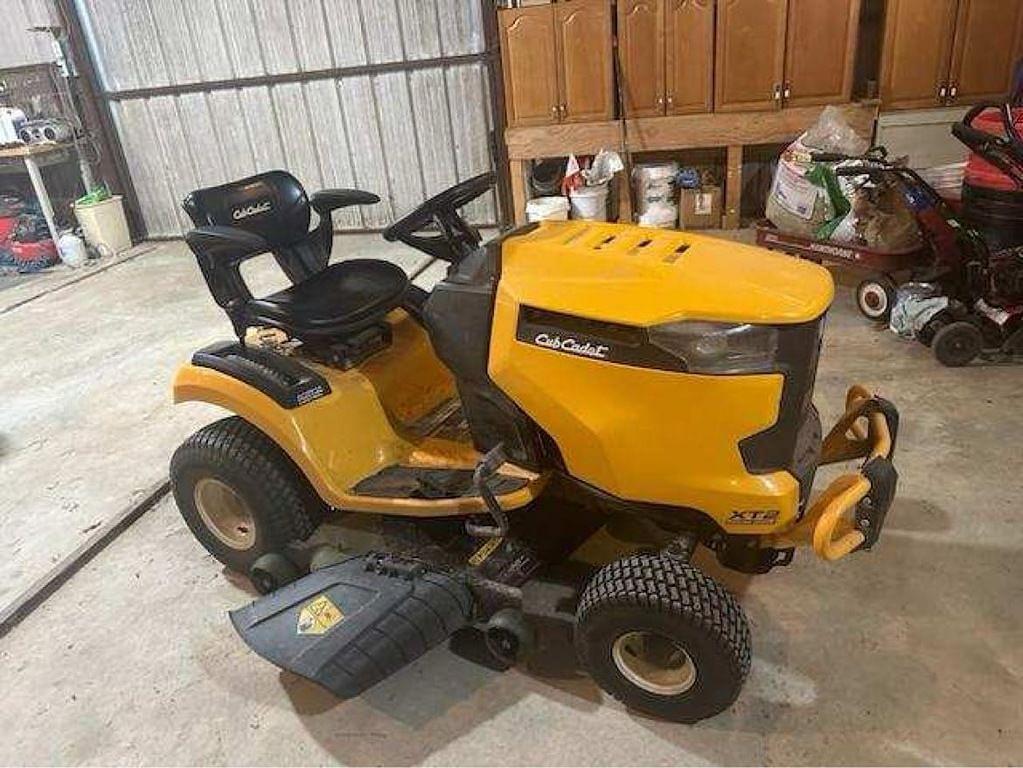 Image of Cub Cadet XT2 LX50 Primary Image