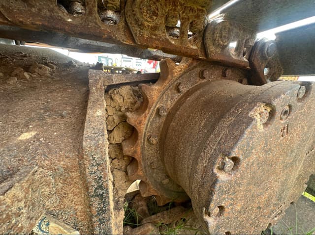 Image of John Deere 135G equipment image 4