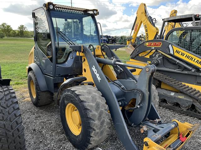 Image of John Deere 204K equipment image 1