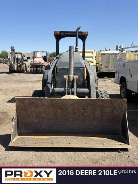 Image of John Deere 210LE equipment image 3