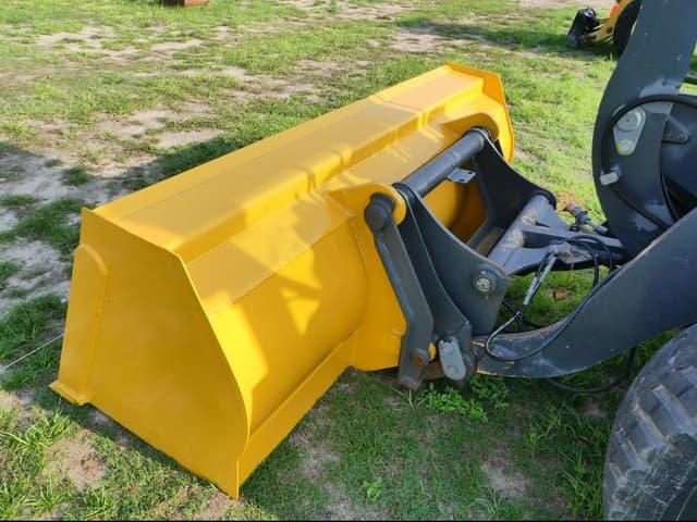 Image of John Deere 244K equipment image 4