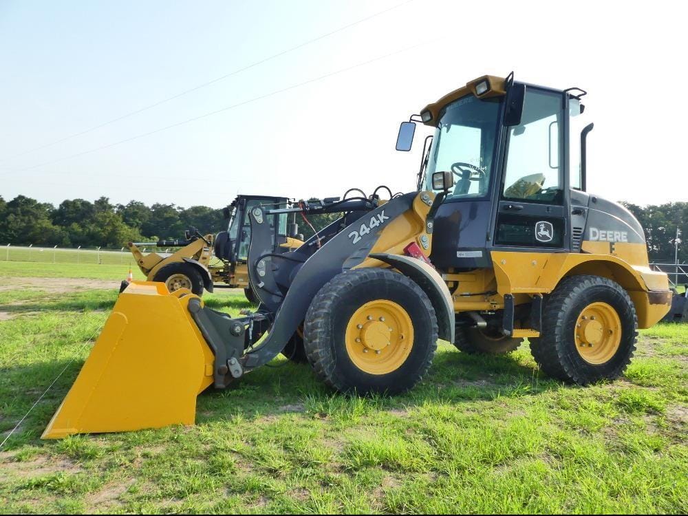 2016 John Deere 244K Equipment Image0