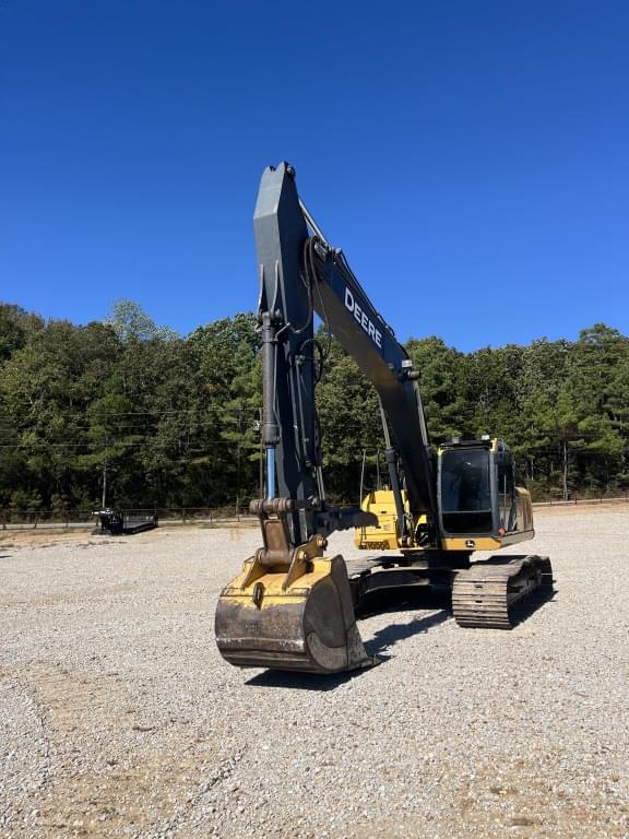 Image of John Deere 250G equipment image 2