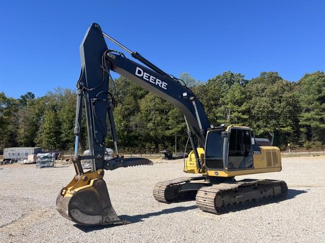 Image of John Deere 250G equipment image 1