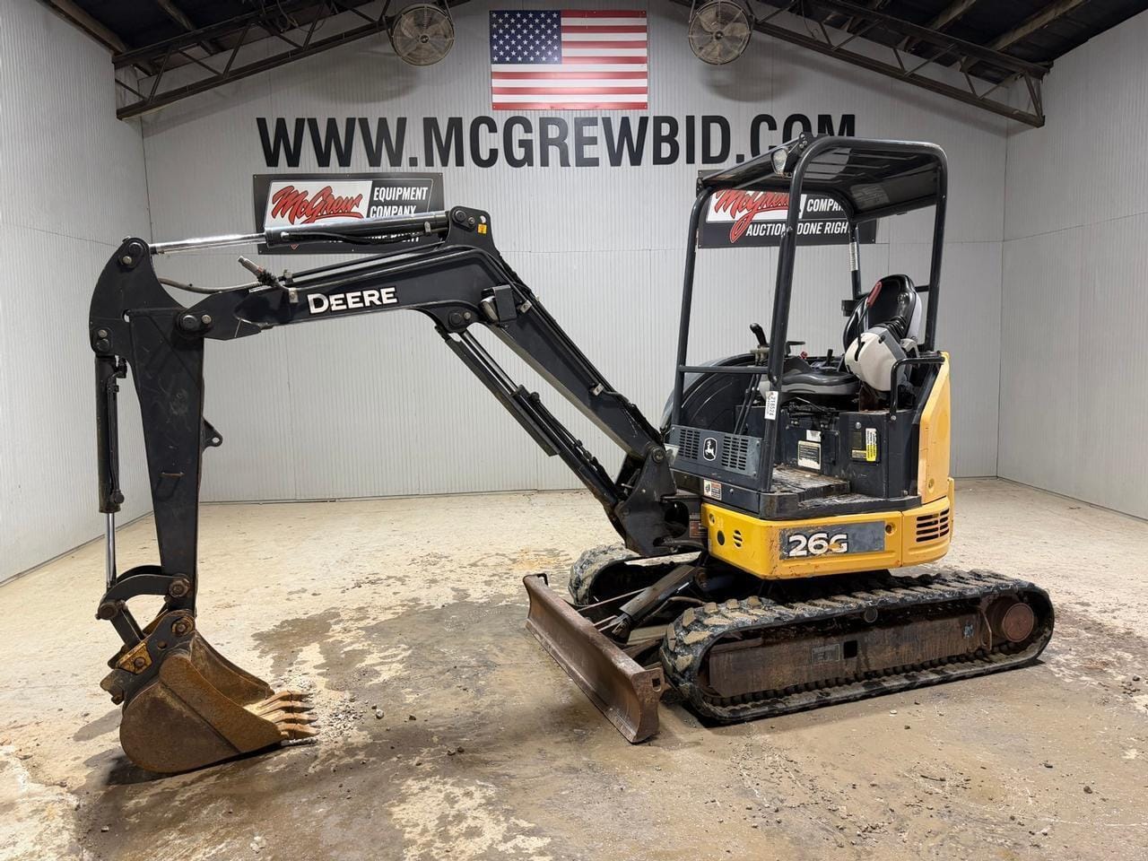 2016 John Deere 26G Equipment Image0