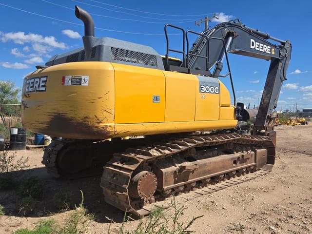 Image of John Deere 300G equipment image 3