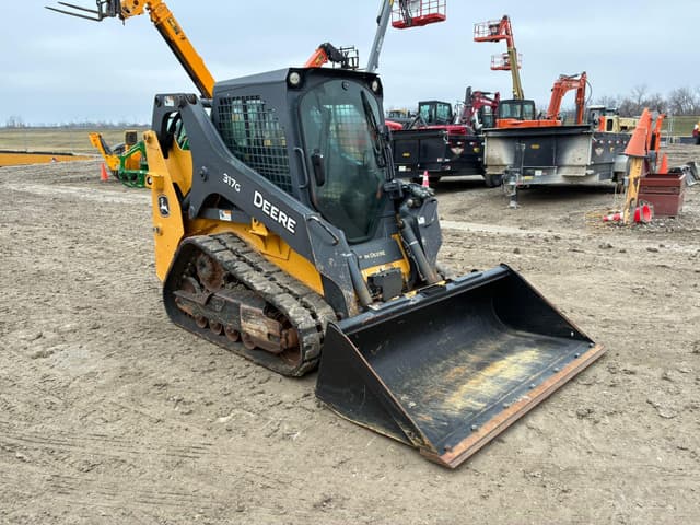 Image of John Deere 317G equipment image 3