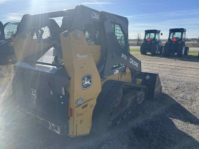 Image of John Deere 317G equipment image 2