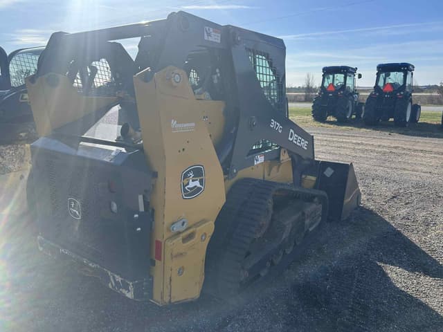 Image of John Deere 317G equipment image 2