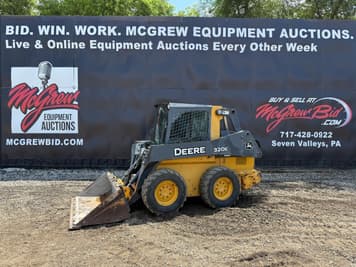 Main image John Deere 320E