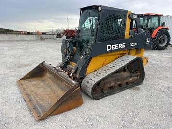 Main image John Deere 323E