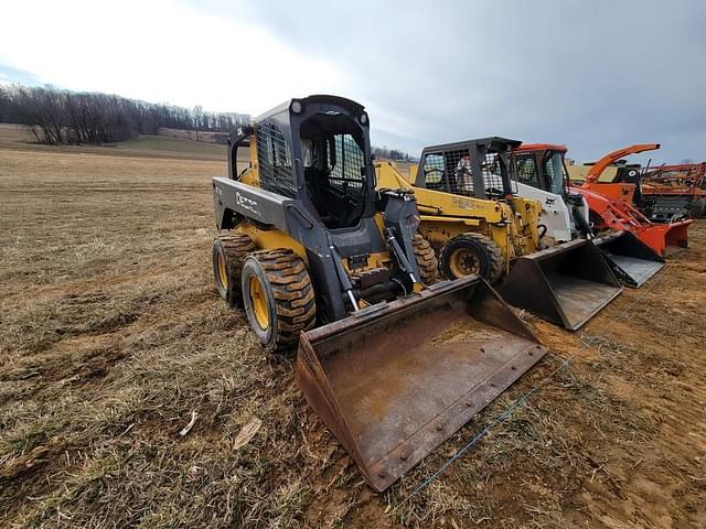 Image of John Deere 326E equipment image 1