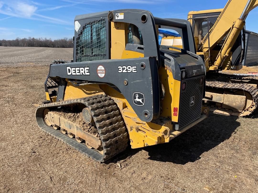 Image of John Deere 329 Image 1