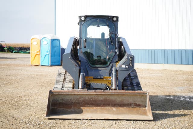 Image of John Deere 331G equipment image 1