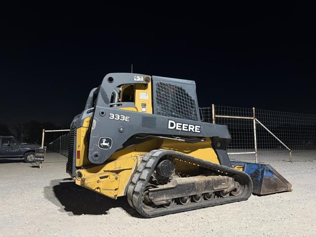 Image of John Deere 333E equipment image 2