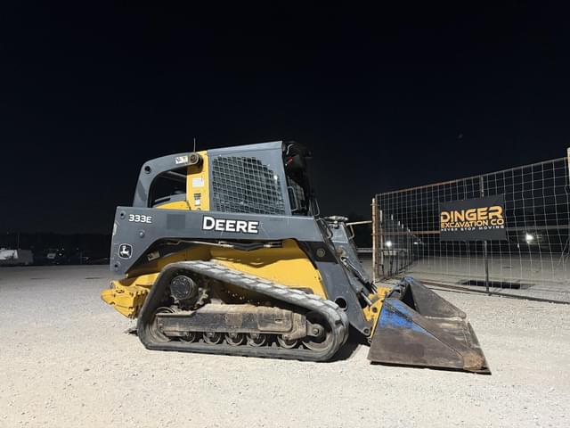 Image of John Deere 333E equipment image 1