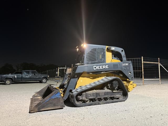 Image of John Deere 333E equipment image 4