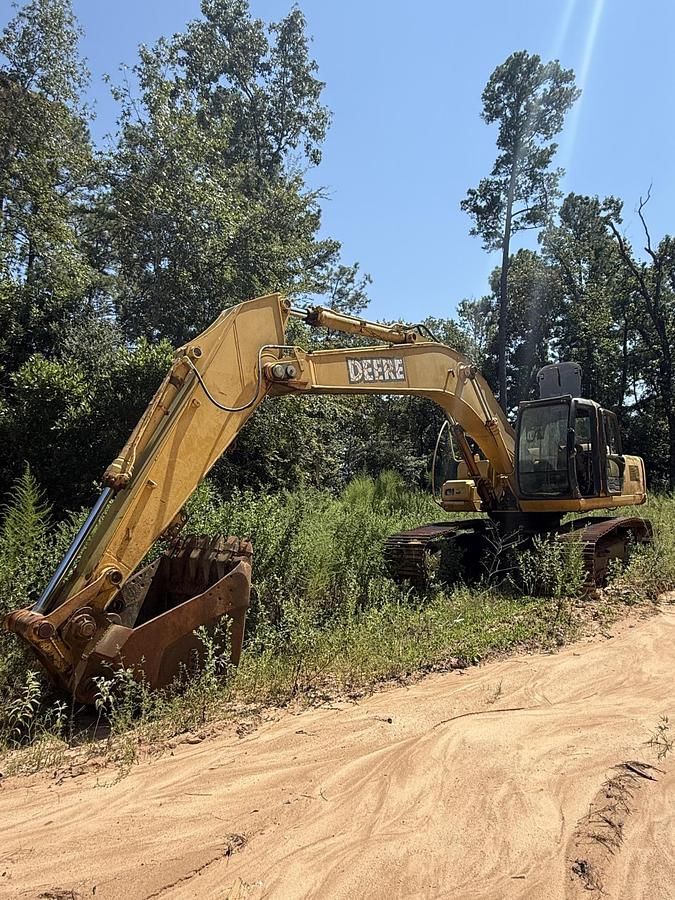 2016 John Deere 350G LC Equipment Image0