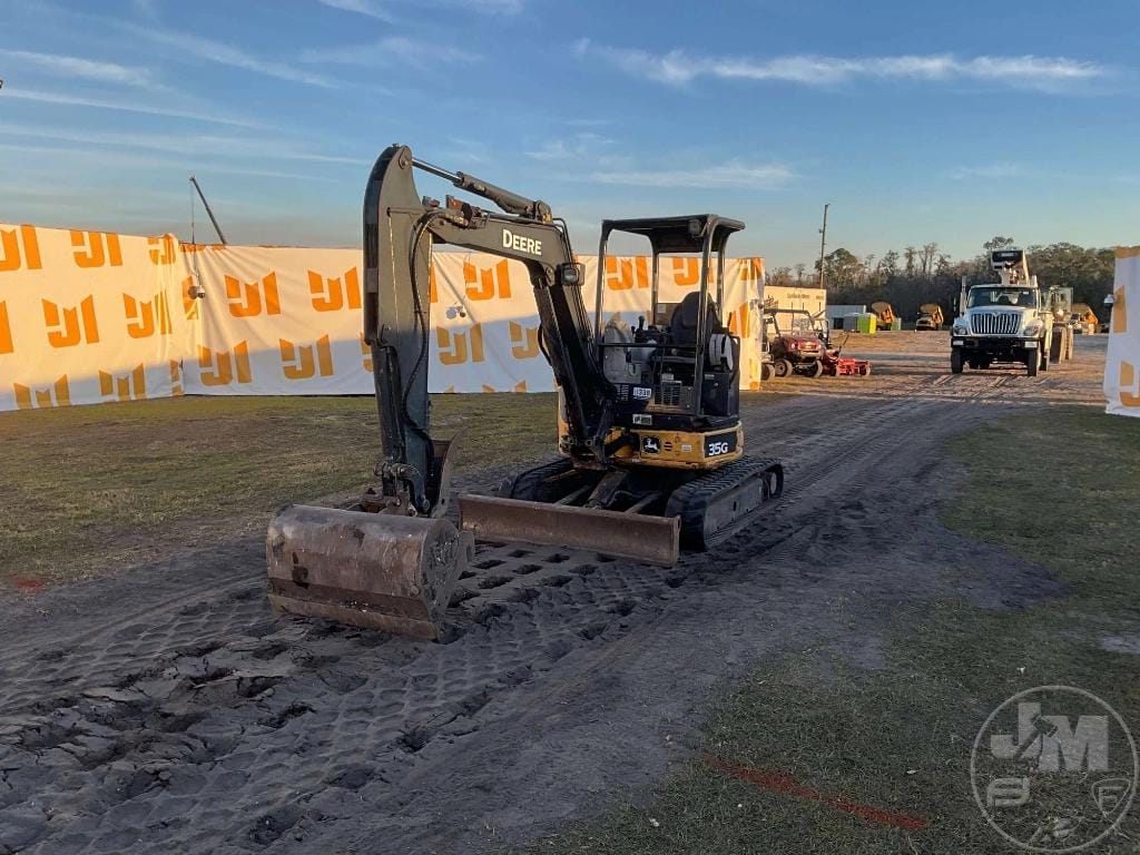 2016 John Deere 35G Equipment Image0