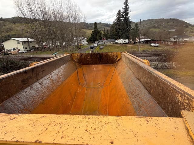 Image of John Deere 370E equipment image 1