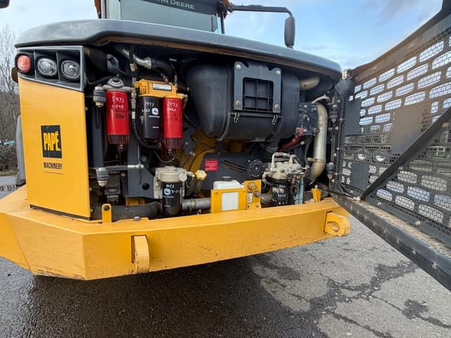 Image of John Deere 370E equipment image 3