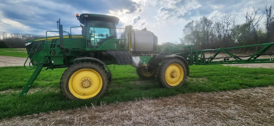Image of John Deere R4038 Liquid System Image 1