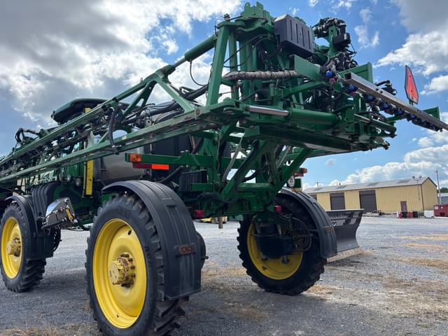 Image of John Deere R4038 equipment image 3