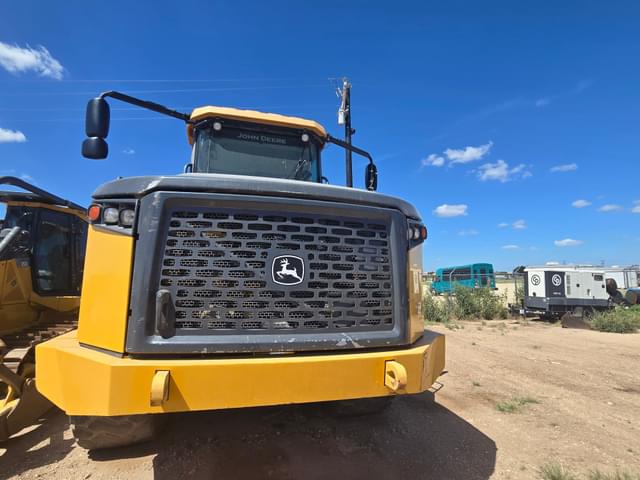 Image of John Deere 410E equipment image 4