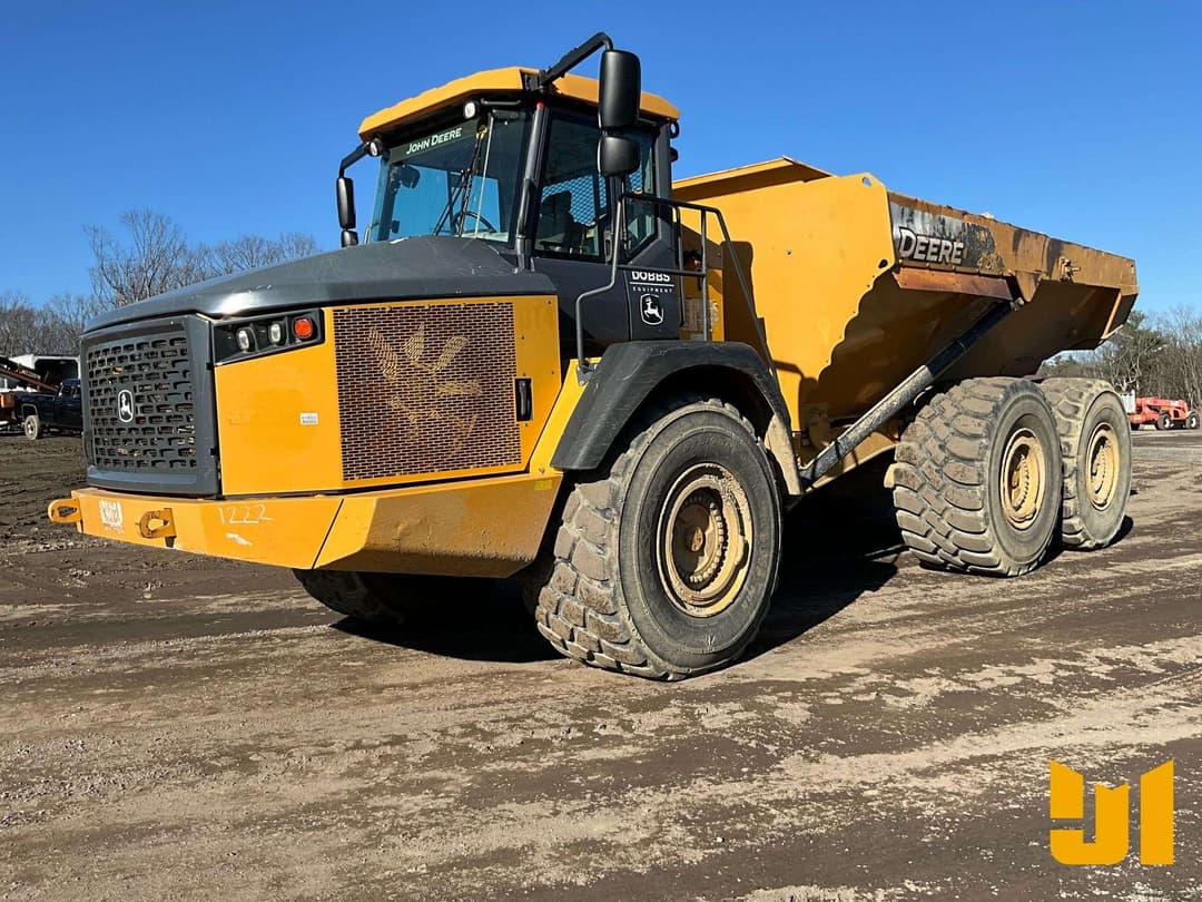 Image of John Deere 410E Primary image