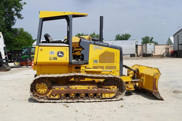 Image of John Deere 450J LGP equipment image 3