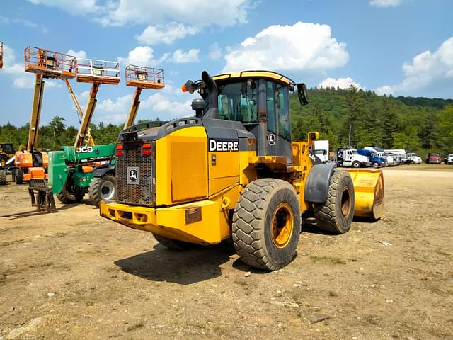 Image of John Deere 544K equipment image 4