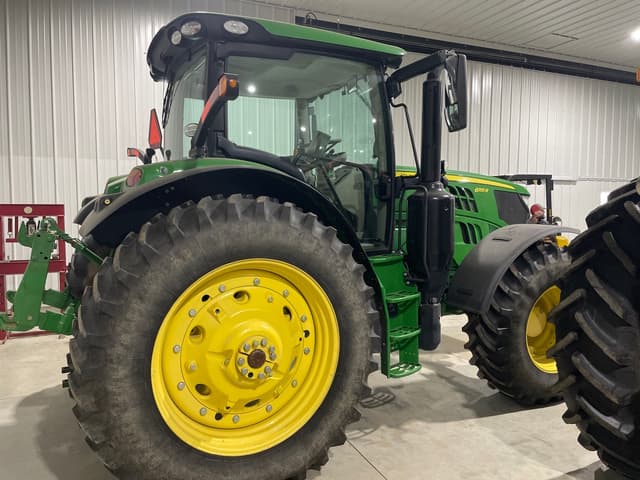 Image of John Deere 6155R equipment image 2