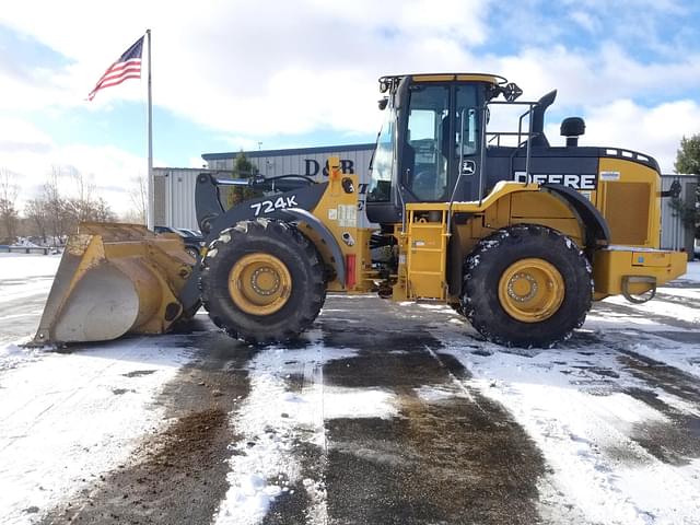 Image of John Deere 724K equipment image 1